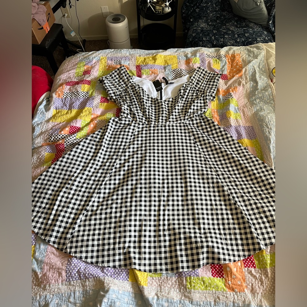 Torrid size 18 black and white gingham off the shoulder dress 👗